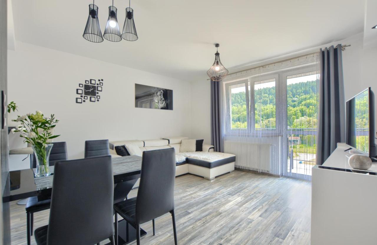 Apartament Glamour Ustrzyki Dolne Exterior photo